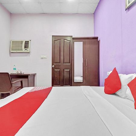 Hotel O Drizzling Land Muradnagar Kültér fotó