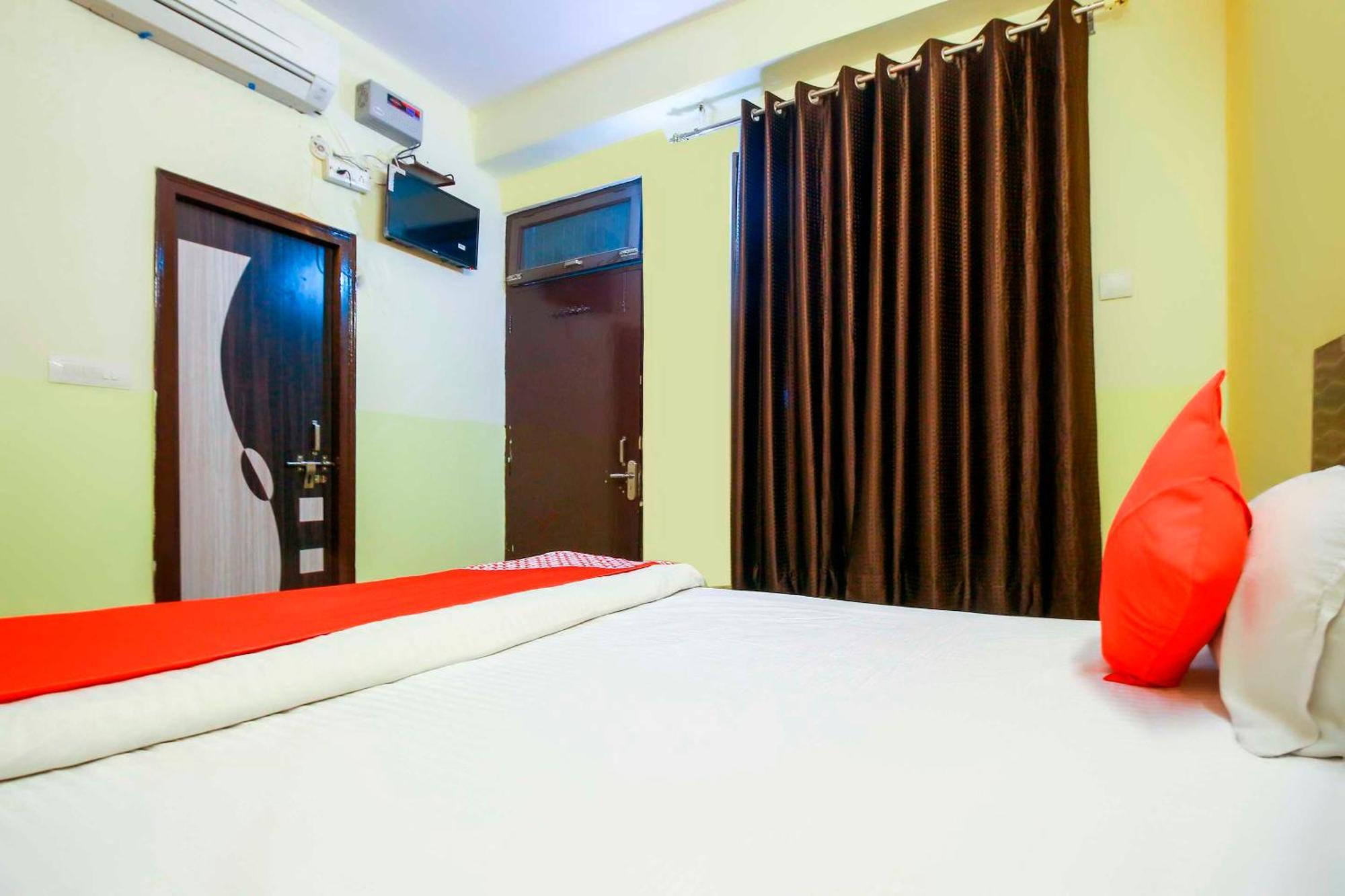 Hotel O Drizzling Land Muradnagar Kültér fotó