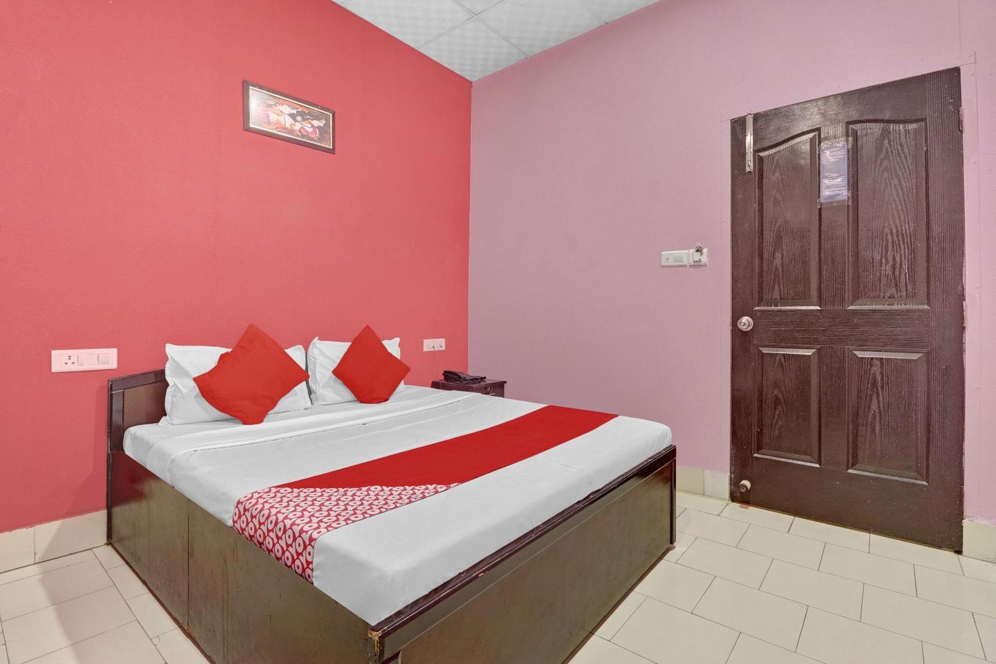 Hotel O Drizzling Land Muradnagar Kültér fotó